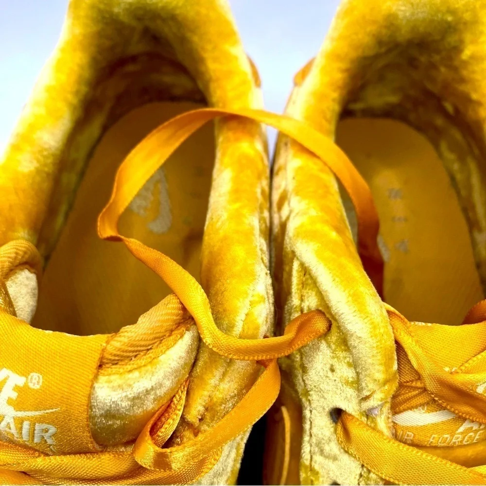 Nike Air Force 1 LV8 GS Mineral Gold yellow velour sneakers kids 6Y women’s 7.5